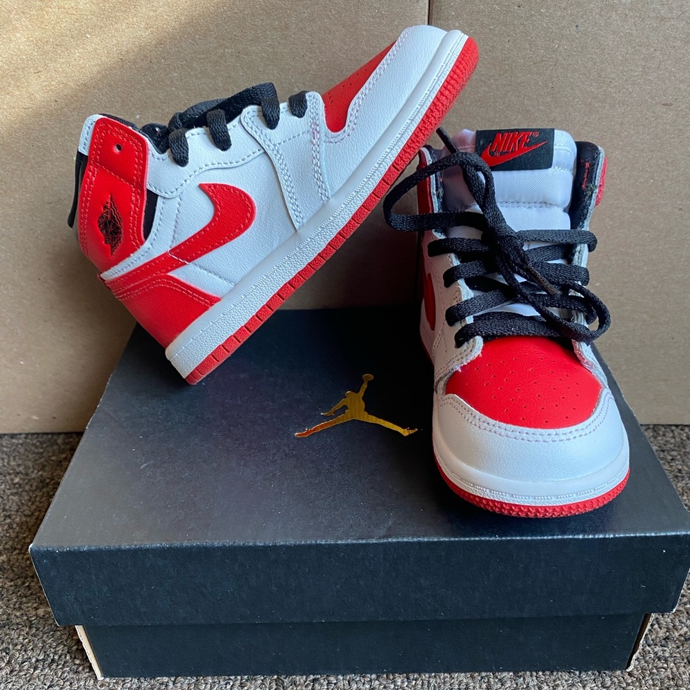 Jordan 1 Retro High OG (TD) “Heritage”